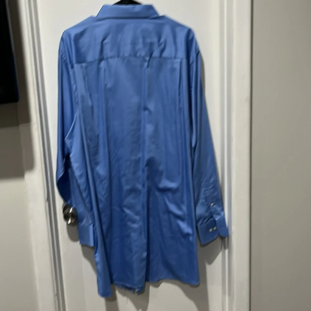 Shirt - Picture 2 of 3